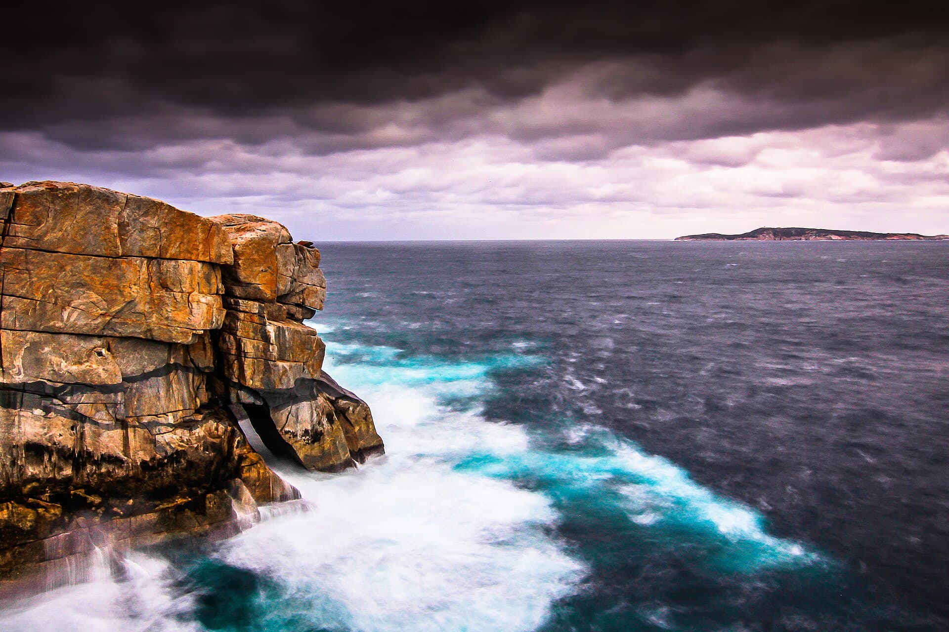 The Gap at Torndirrup National Park, on the coast near Albany, Western Australia